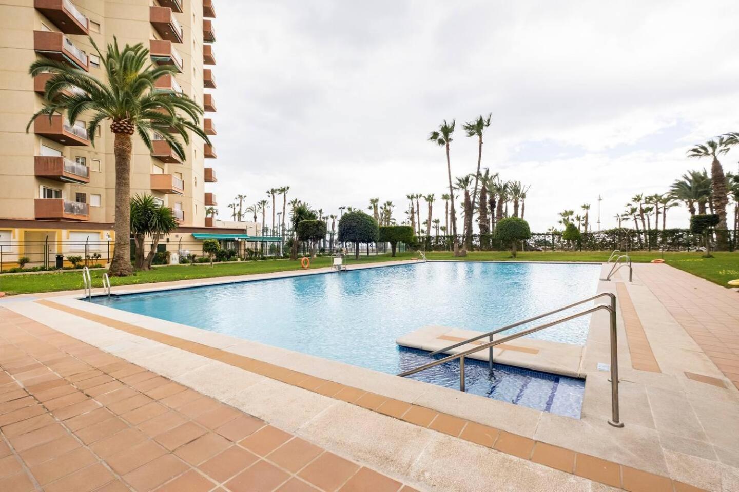 Gondolas 1ª Linea Playa Almuñécar Εξωτερικό φωτογραφία